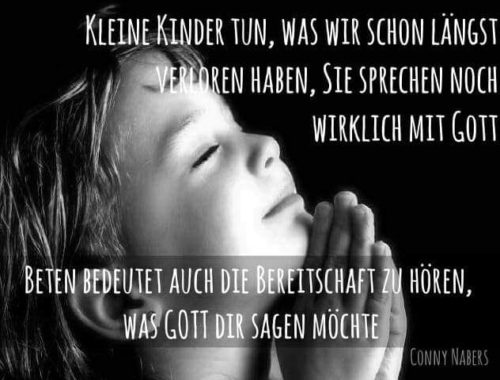 Kleine Kinder beten